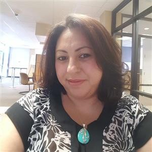 Financial coach Claudia Deharo