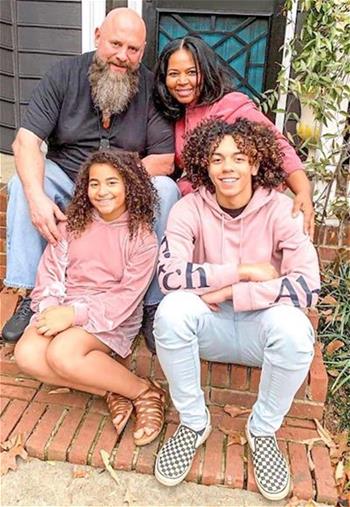 Kumon-family Toiya Hancock with her husband and children